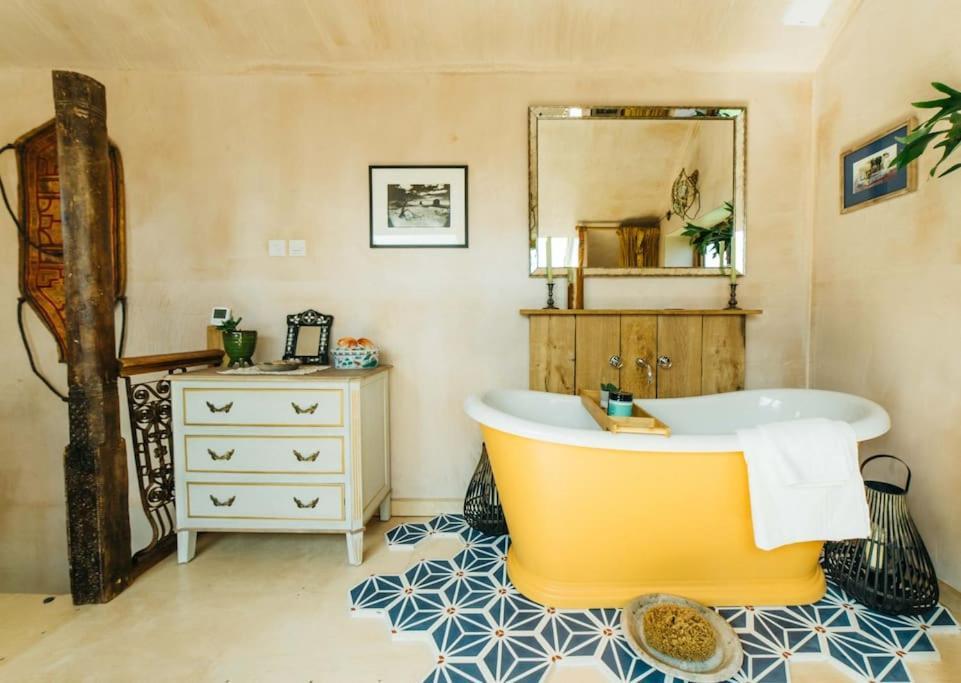 Romantic Country Annex With Views - 10 Min To Bath Cold Ashton Экстерьер фото